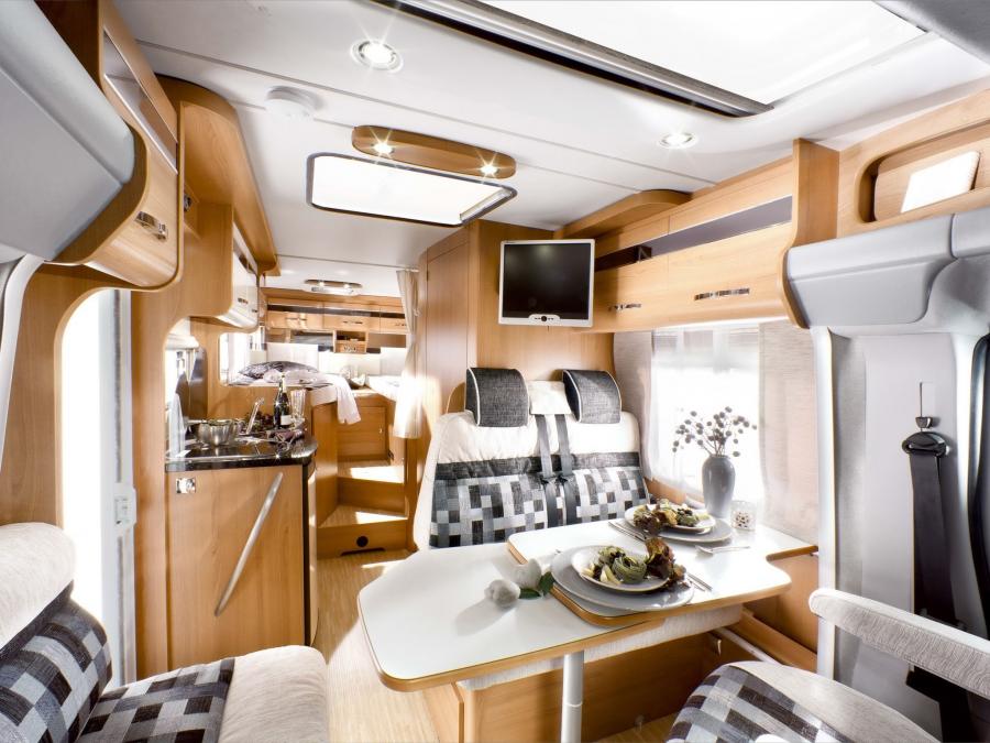 Интерьер LMC Breezer II V 2011 года  (фото 6 из 8)